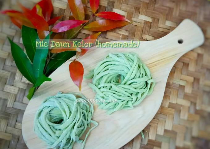 Mie Daun Kelor - Mentah (homemade)