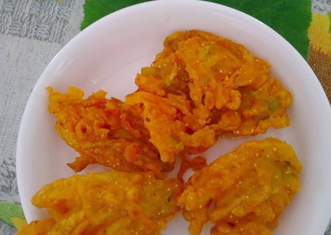 Easiest Way to Prepare Delicious Pumpkin flowers pakoda