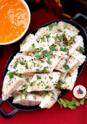 A picture of Idada (white dhokla).