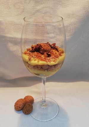Foto di Coppa golosa crema e amaretti
