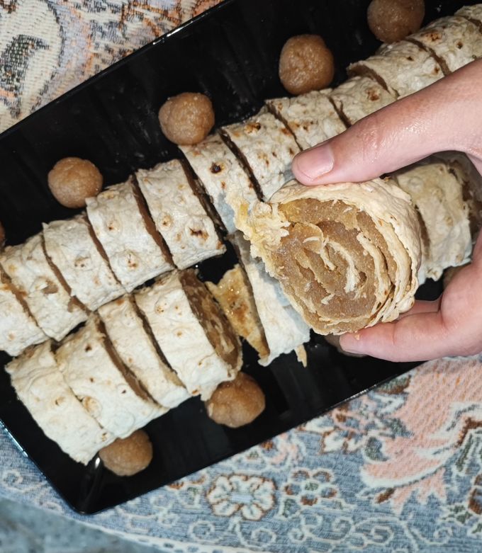 عکسی از دستور حلوا آرد لواش