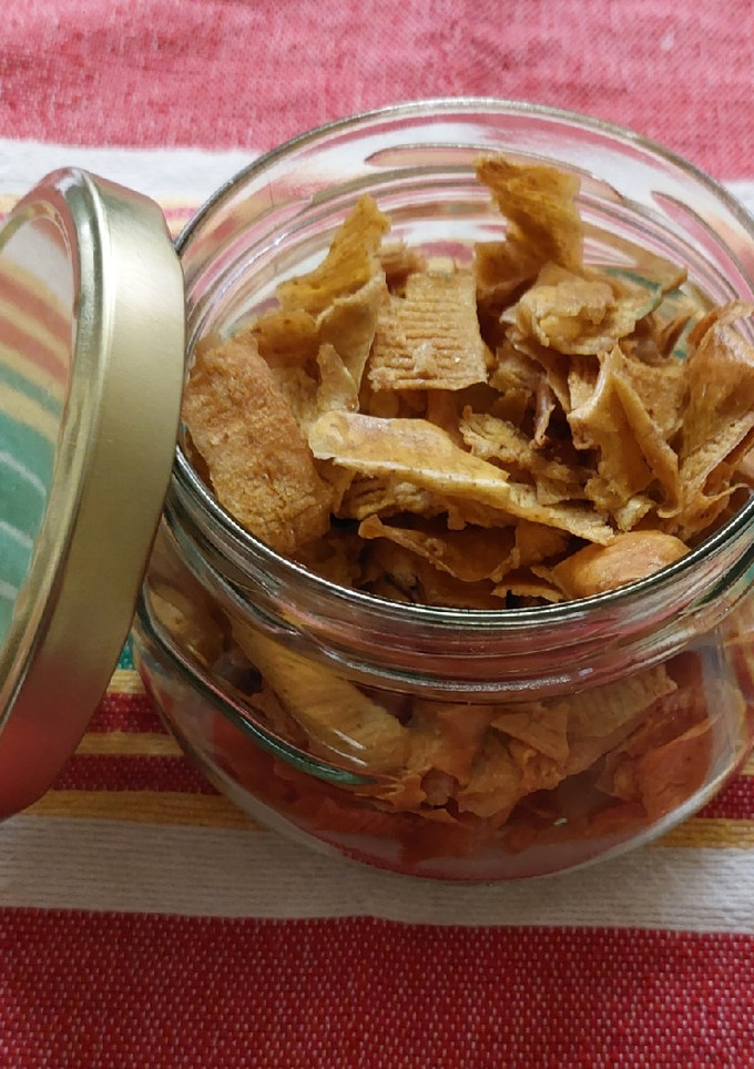 Una foto de Pieles de manzana caramelizadas en freidora de aire