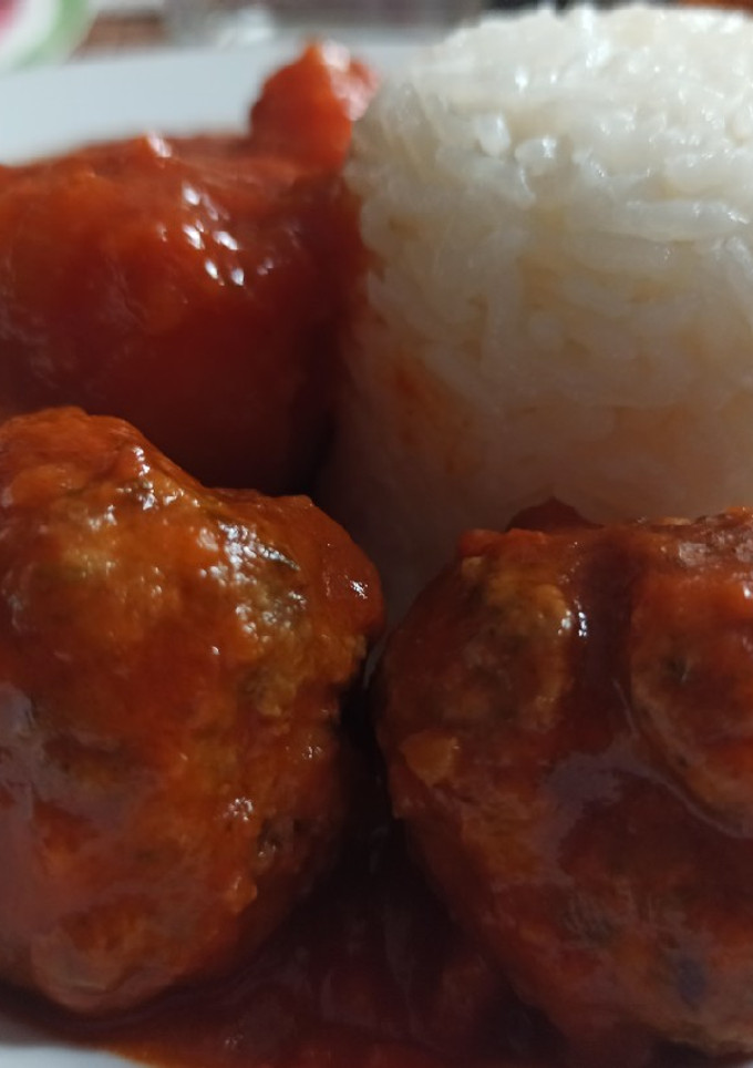 Una foto de Albóndigas de carne vacuna y de cerdo