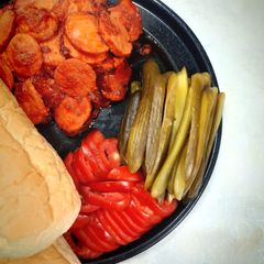 Bandari Sausage Sandwich (Persian Sausage Sandwich) A picture of Bandari Sausage Sandwich (Persian Sausage Sandwich).