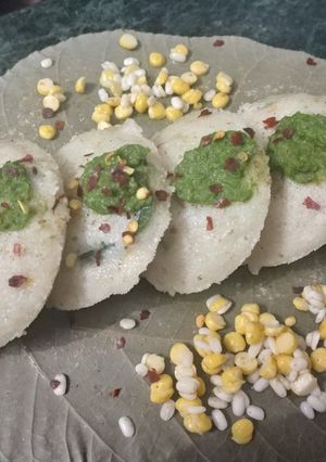 A picture of Rava idli with dahiya pudina chutney.