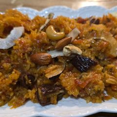 A picture of Gajar gur walay chawal (carrot rice with jaggery).