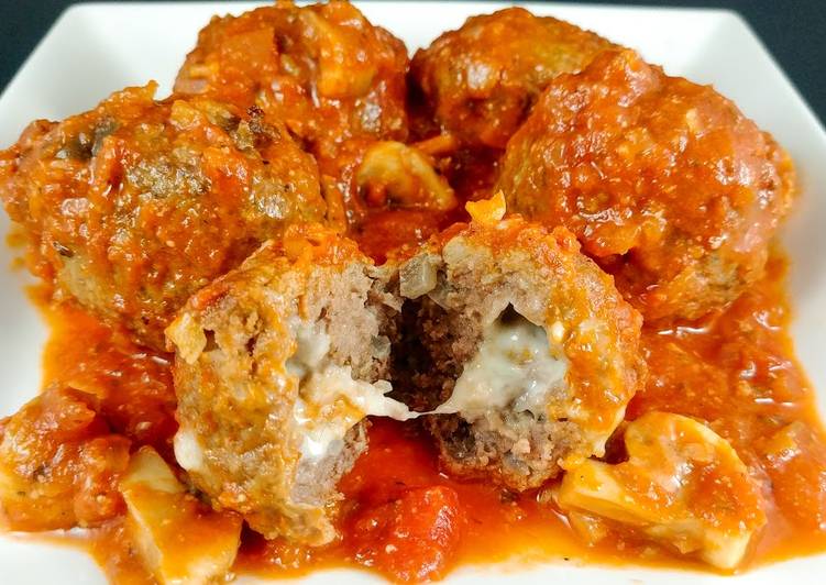 Easy Way to Cook Yummy Cheese Stuffed Meatballs