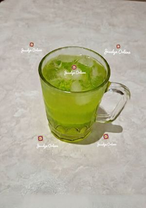 Foto resep Es Marjan Melon - Minuman Segar Rumahan by Jesslyn Orlane