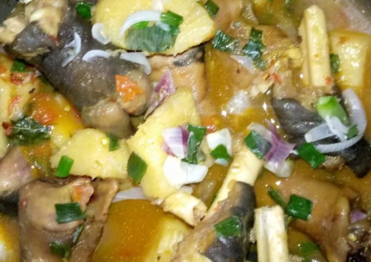 Easiest Way to Prepare Favorite Goat legs and yam pepper soup