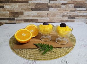 Una foto de Orange curd - crema de naranja