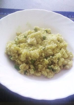 Foto di Quinoa con petto di tacchino, zucchine e piselli saltati