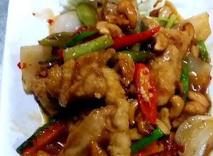 รูปของ ไก่ผัดเม็ดมะม่วง