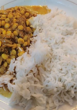 A picture of Lamb and Split-chickpea Curry.