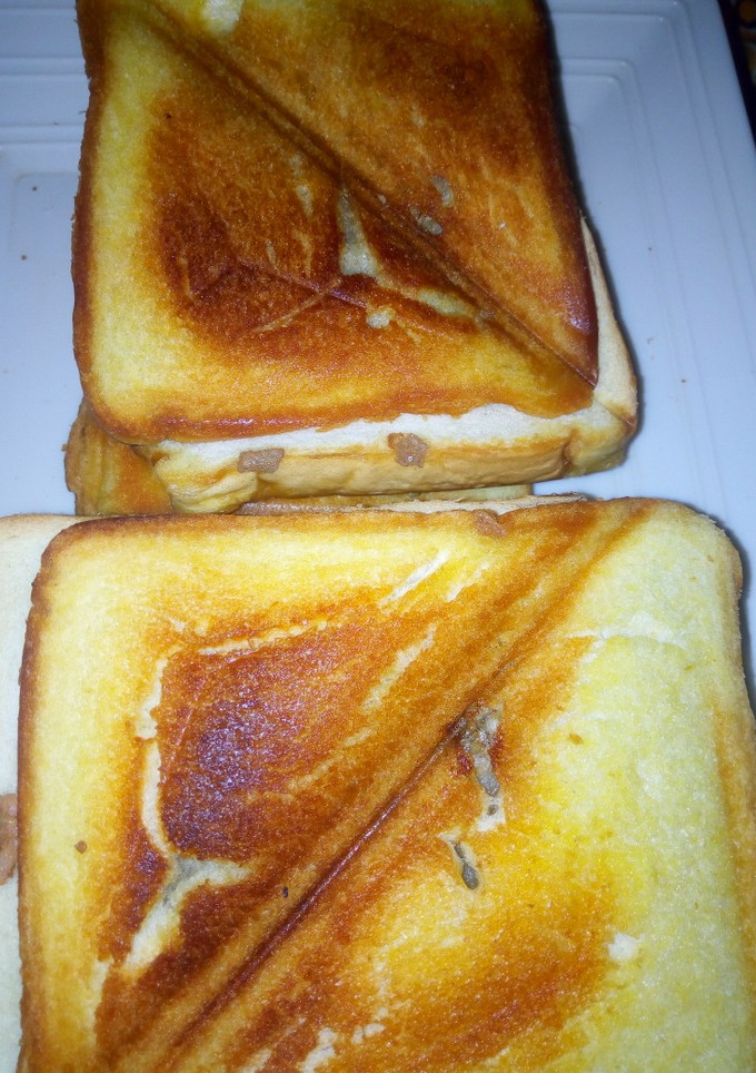 A picture of Toasted bread.