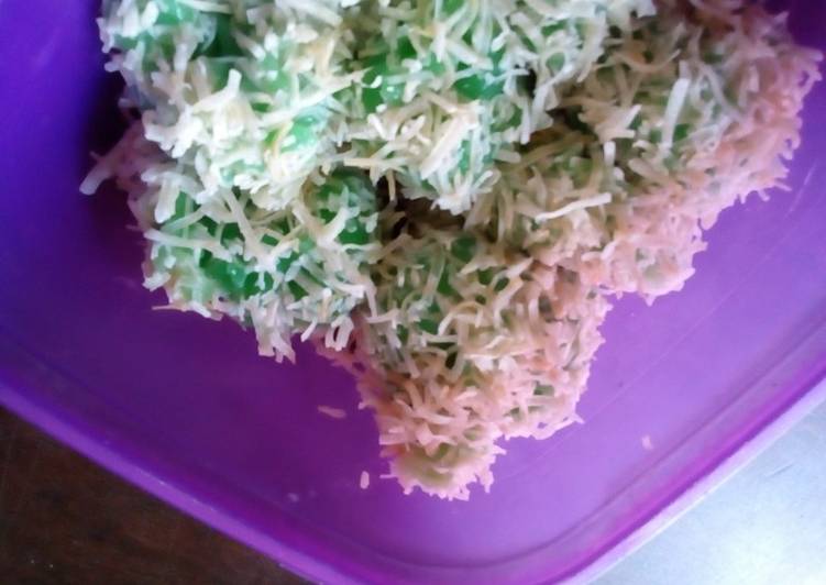 Recipe of Favorite Klepon (glutinous rice balls with palm sugar filling)