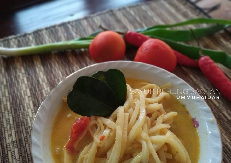 Cara Gampang Menyiapkan Sayur rebung santan, Enak Banget