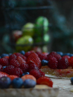 Una foto de Postre fácil, tartaleta de frutos rojos