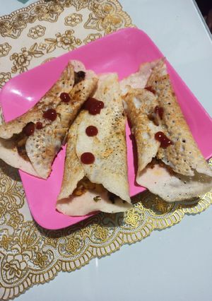 रवा डोसा (rava dosa recipe in marathi) रेसिपी चे मुख्य फोटो