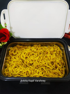 A picture of Maggi.