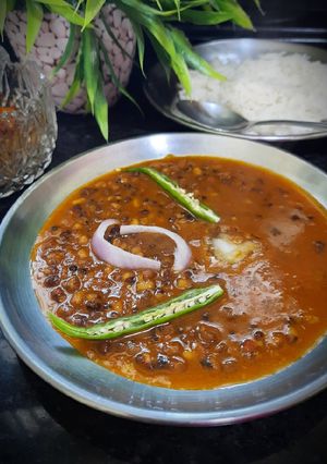 ग्रेवी वाले उड़द (gravy wale urad recipe in Hindi) रेसिपी मुख्य फोटो