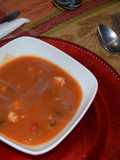 Caldo de pescado con camarones y almejas