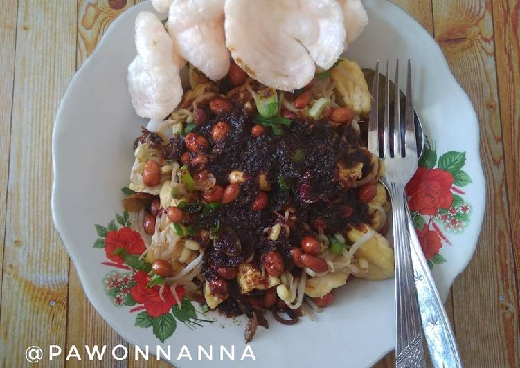 Tahu lontong