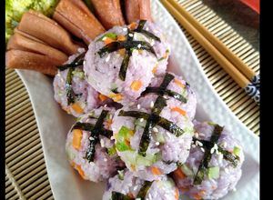 Foto resep Jumeokbap (Nasi kepal Ubi Ungu)