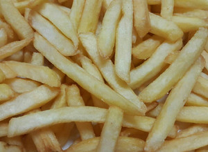 صورة لوصفة بطاطا مقلية مقرمشة😋😋