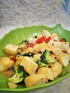 Foto resep Tumis brokoli tofu