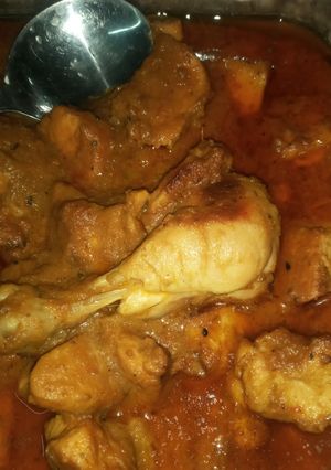 A picture of Chicken karahi.
