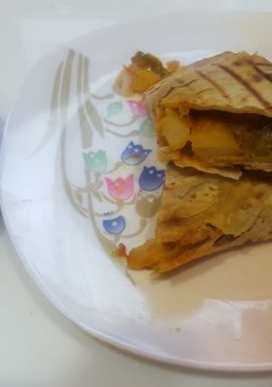 A picture of Grilled Leftover veg frankie.