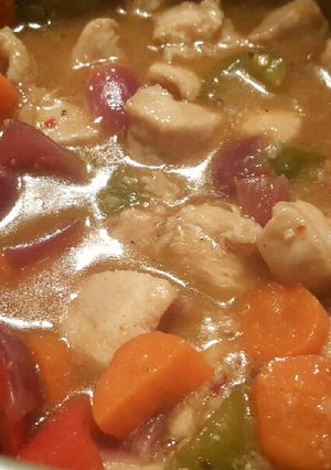A picture of Black pepper chicken Curry with rice 😍.