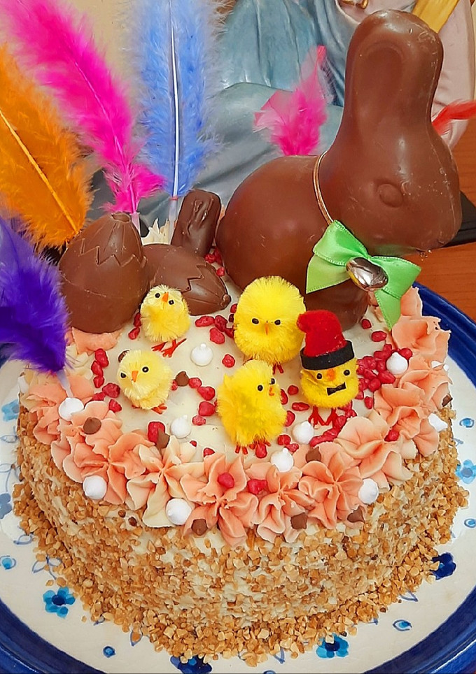 Una foto de Mona de Pascua de chocolate blanco