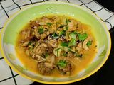 Ếch kho hành tây rau răm