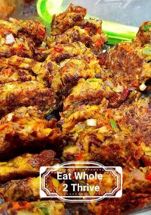 A picture of Chicken vegetable patties 鸡肉饼.