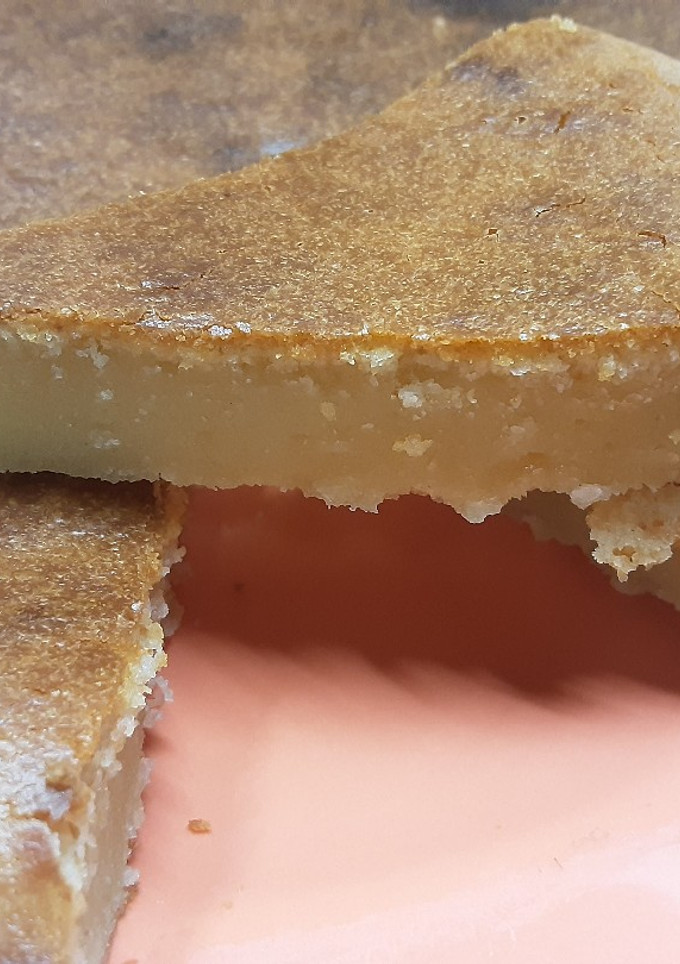 Una foto de Bizcocho de chocolate blanco