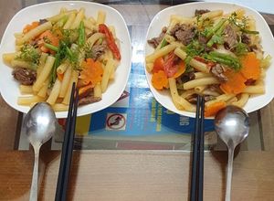 Hình của món Mỳ nui xào bò.