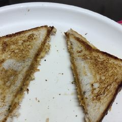 A picture of Potato sandwich.