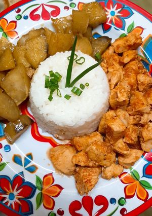 Una foto de Increíble pollo al curry con batatas en almíbar