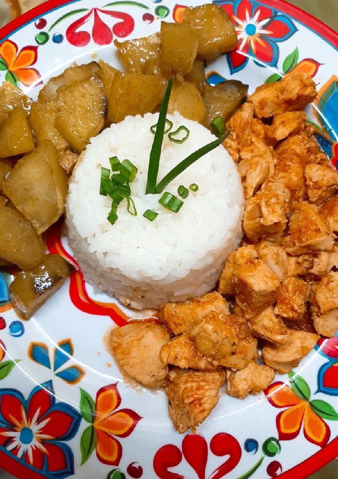 Una foto de Increíble pollo al curry con batatas en almíbar