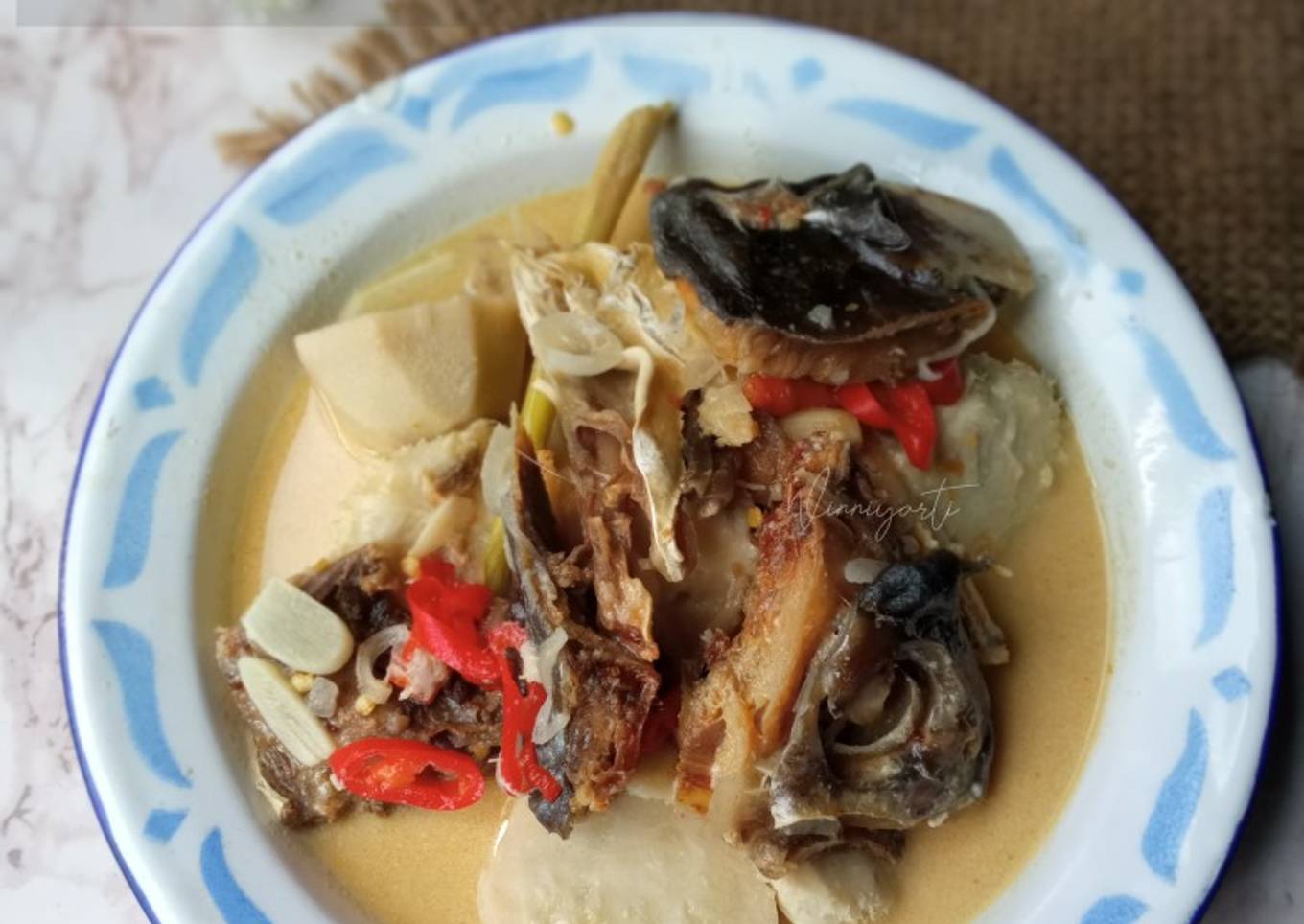 Hampap Keladi Kepala Tenggiri