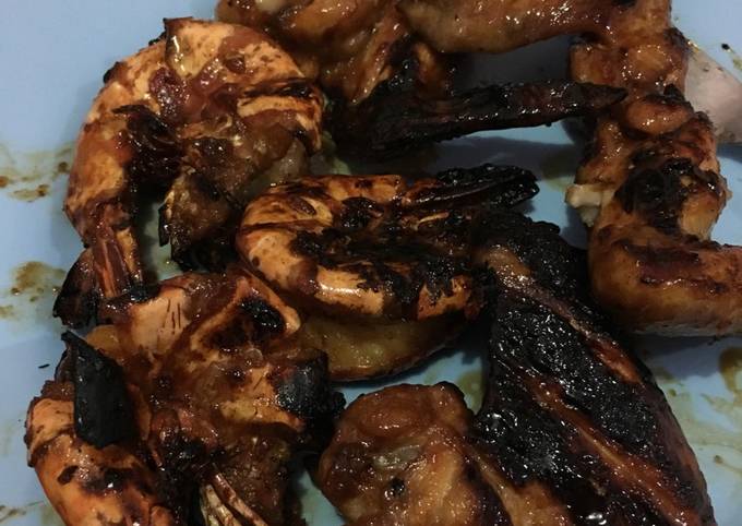 Udang dan sayap ayam bakar pedas madu