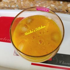 A picture of Mango juice.