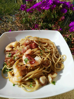 Una foto de Spaghetti mar y montaña