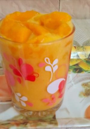 A picture of Mango,milkshake.