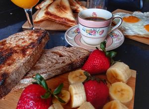 Una foto de Si tuviera que comer cada día lo mismo...elijo los desayunos! 😍