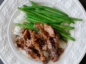 A picture of beef steak with black pepper sauce