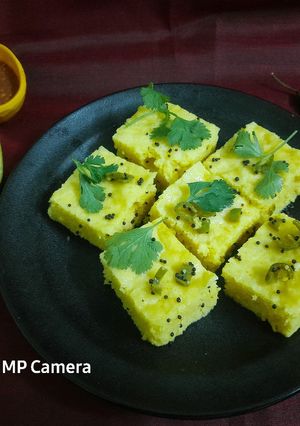 નાયલોન ખમણ (Nylon Khaman Recipe In Gujarati) રેસીપી મુખ્ય ફોટો