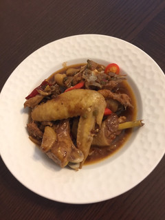 A picture of Chicken stew with bean paste.