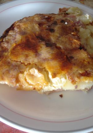 Foto principal de Pastel de patata, bacon y queso gratinado
